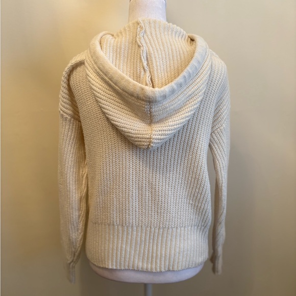 XS Nine West Cream Hooded Sweater - Picture 6 of 11